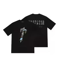 Camiseta corta con estampado atrás